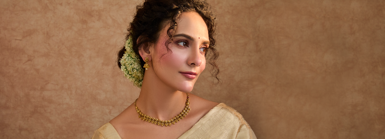 WHICH JEWELRY ERA WOULD YOU BELONG TO?