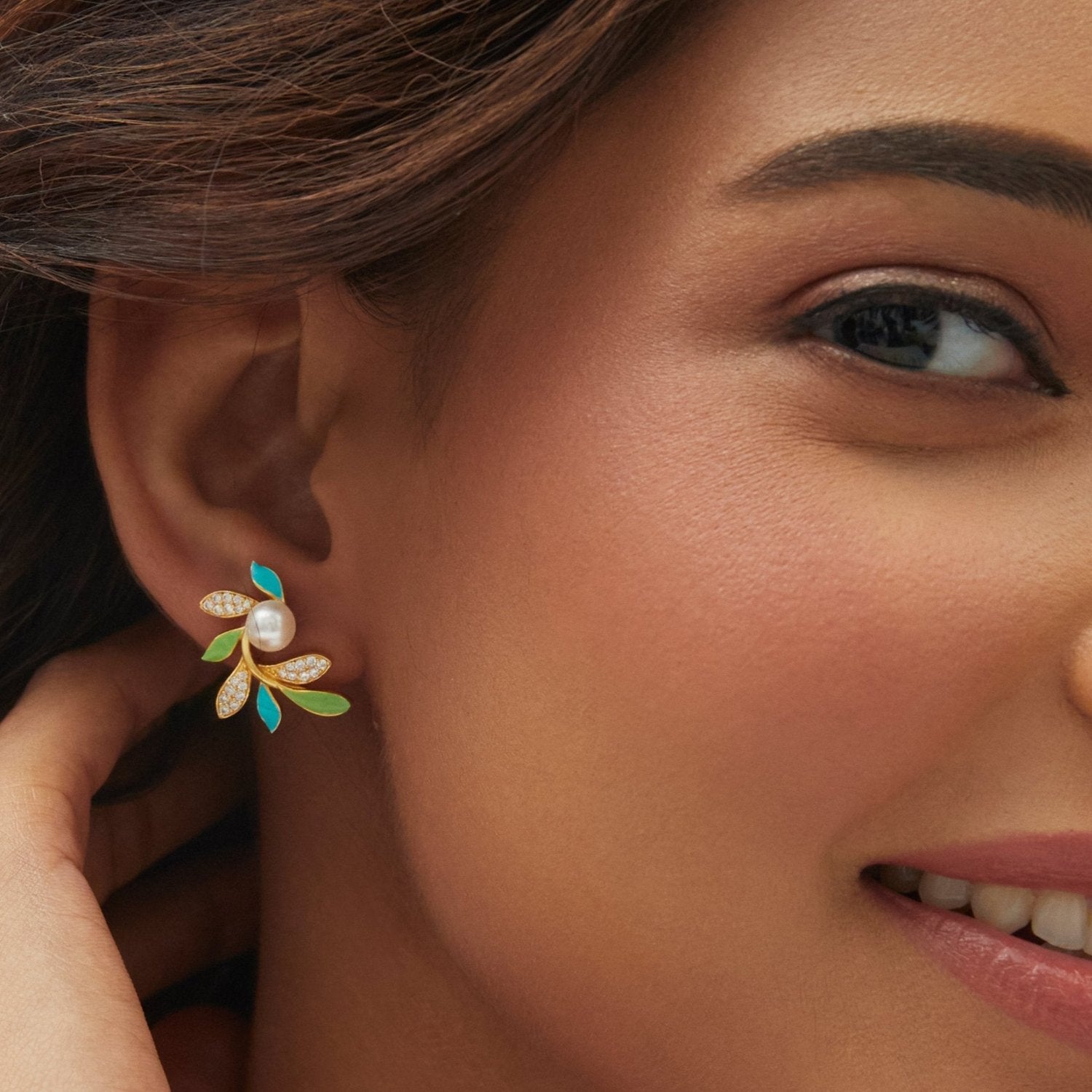 Eriha Pearl CZ Green Leaf Stud Earrings