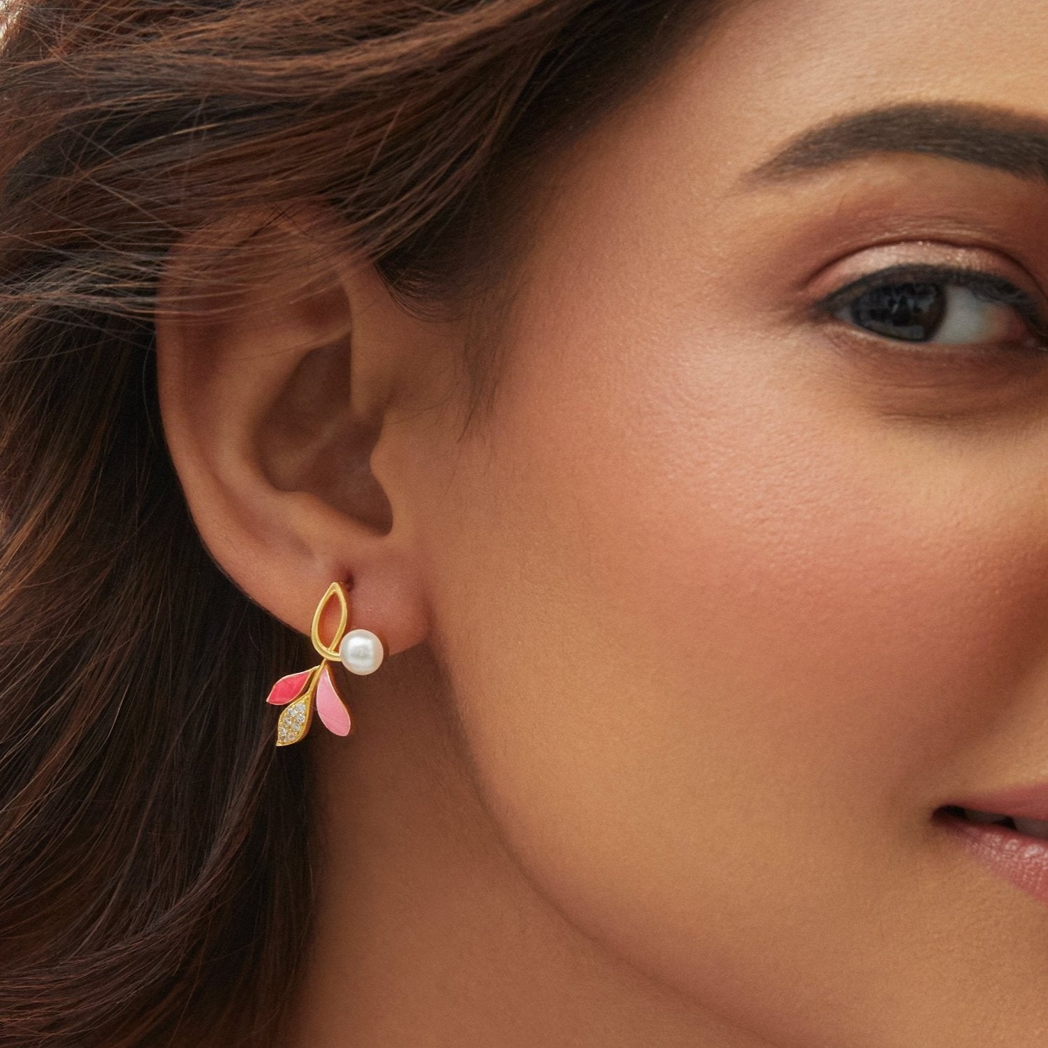 Eriha Pearl Statemnet Pink Leaf Stud Earrings