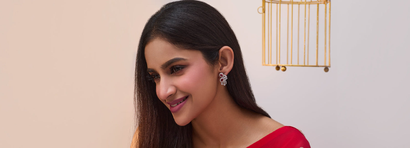 The Art of Minimalism: Stud Earrings as the Season’s Biggest Trend