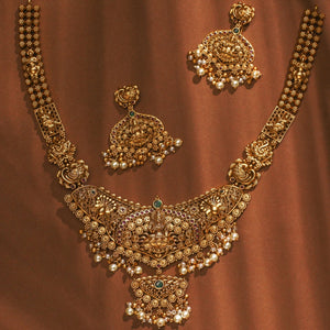Jewelry Inspired from Famous Indian Monuments