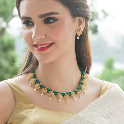 5 Necklace Sets For A Complete Diva Look