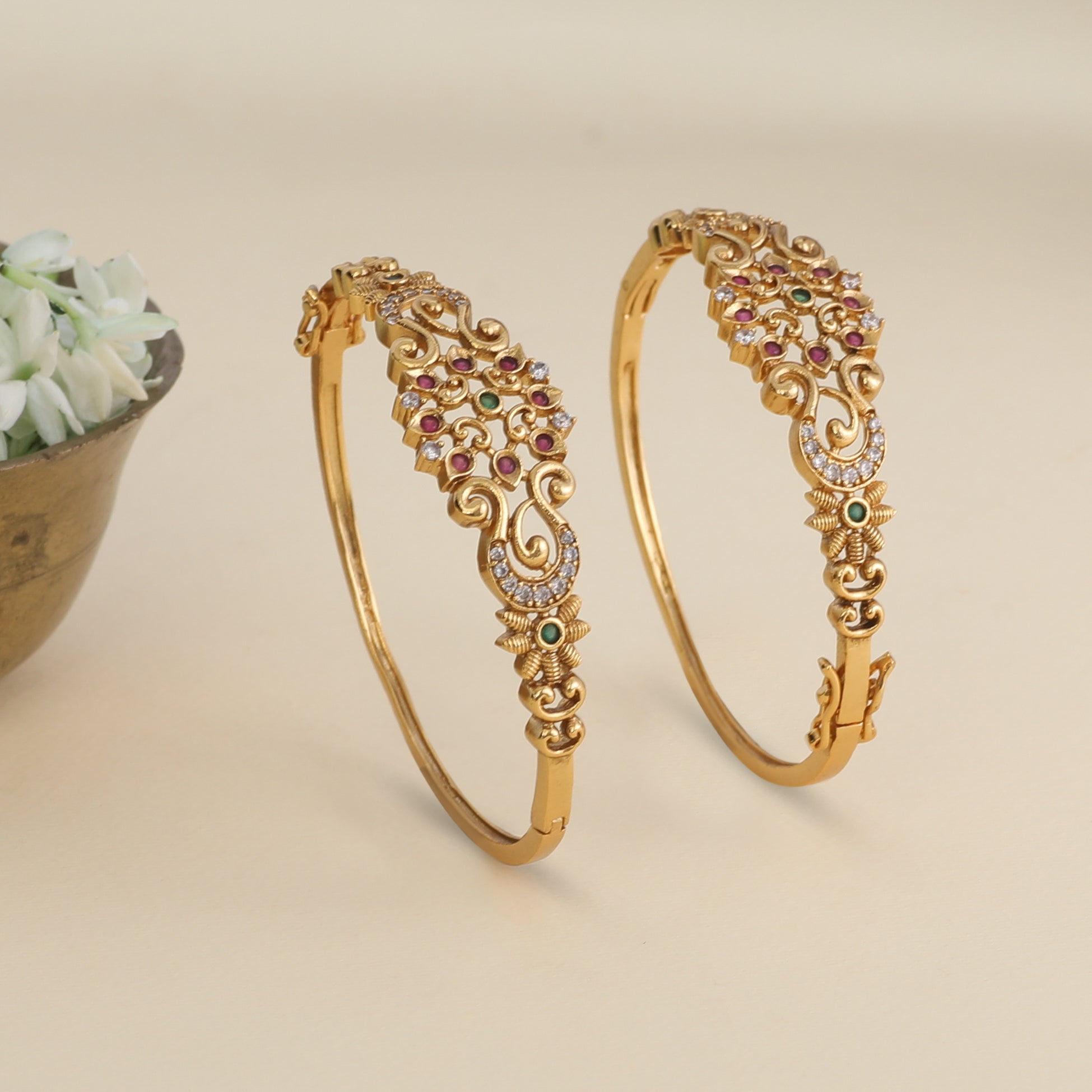 Buy Kavisha Antique Bangles | Tarinika