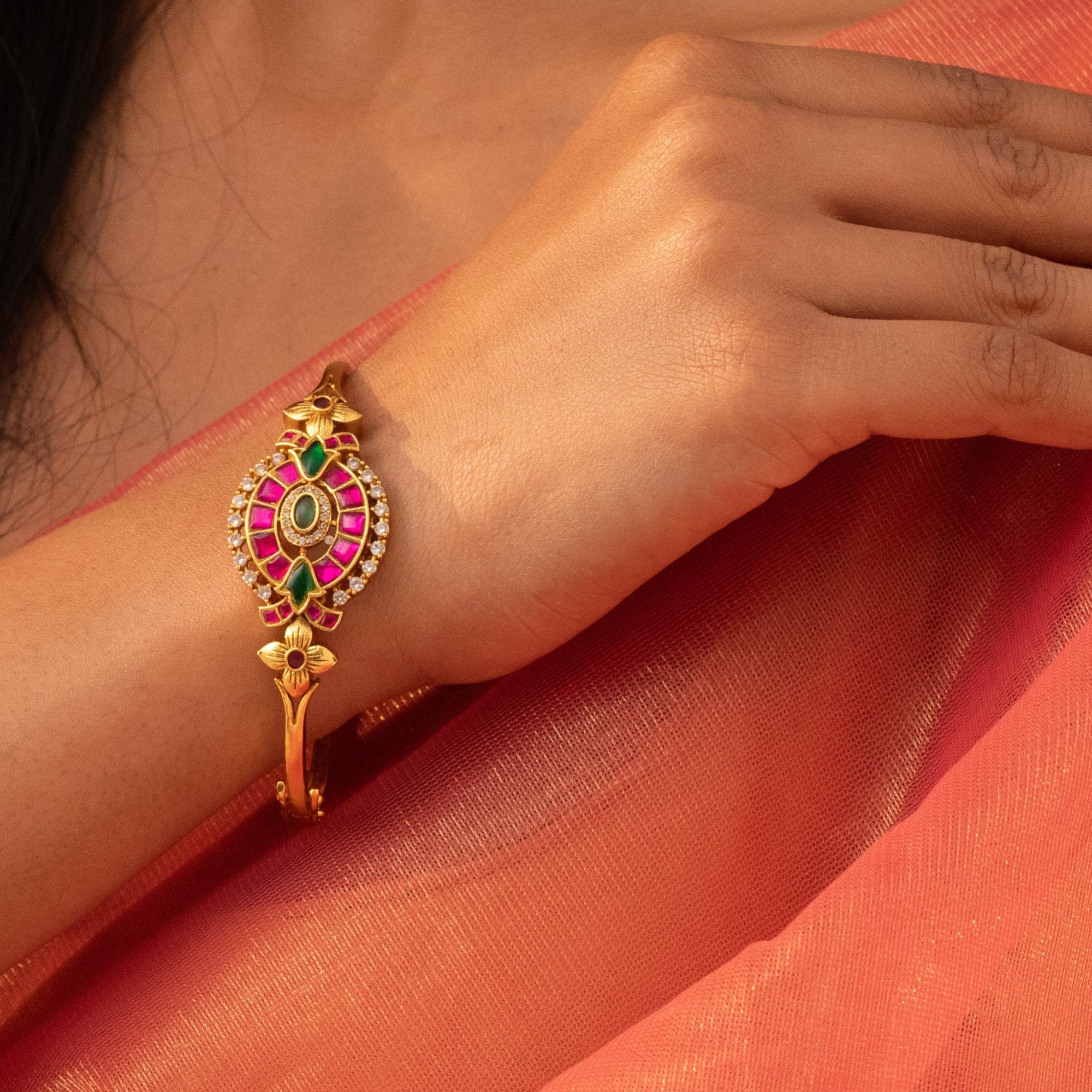 Devanshi Antique Bracelet