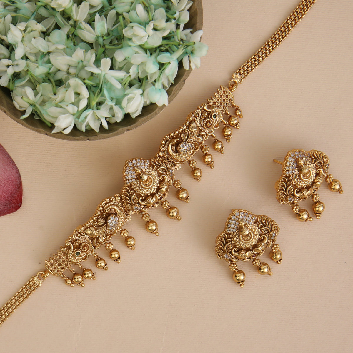 Iravati Antique Choker Set