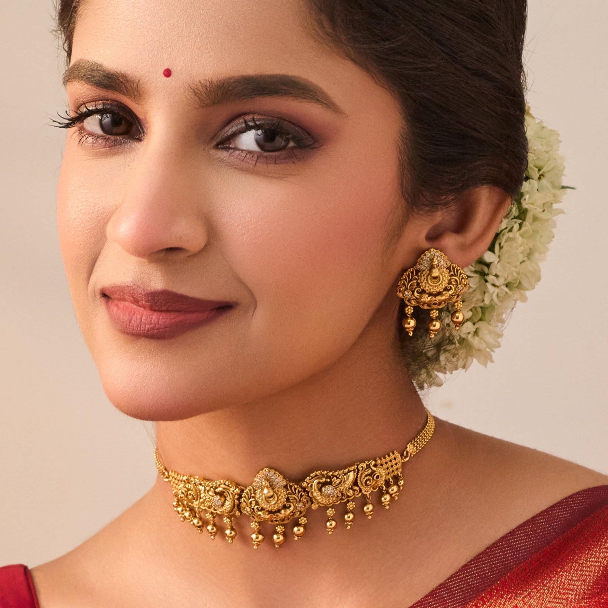 Iravati Antique Choker Set