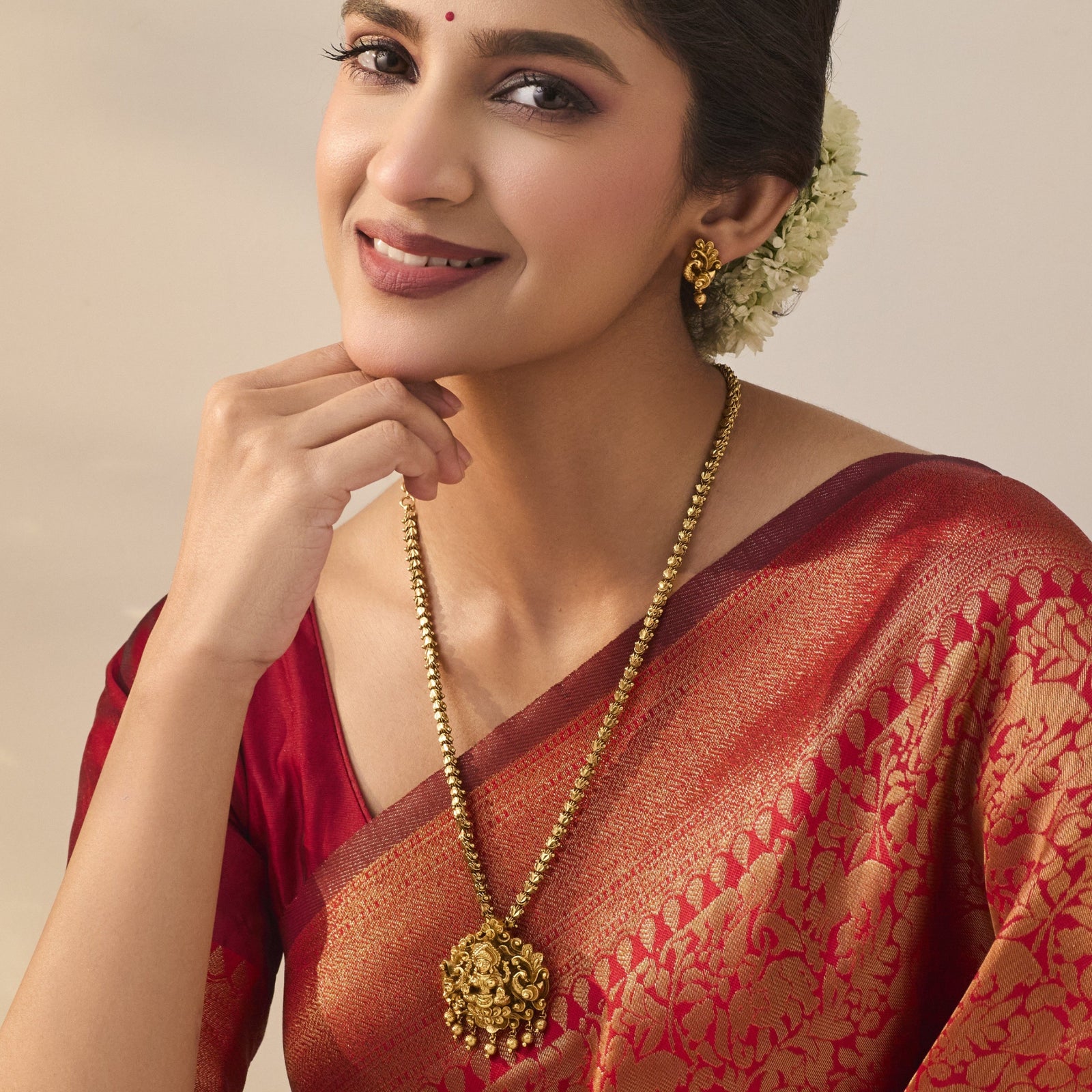 Bhavika Antique Pendant Set