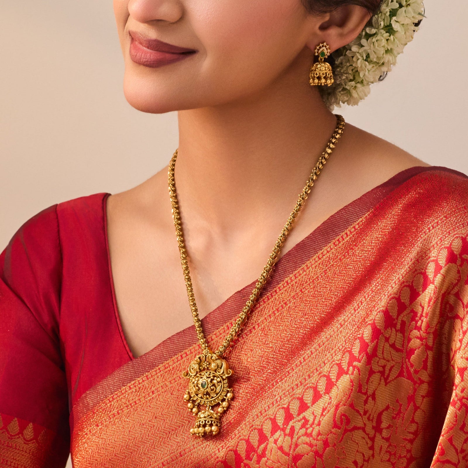 Eshanika Antique Pendant Set