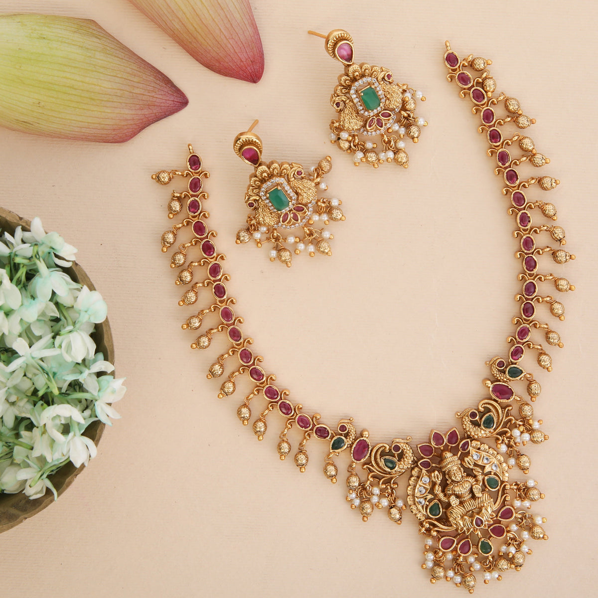 Pragya Antique Necklace Set