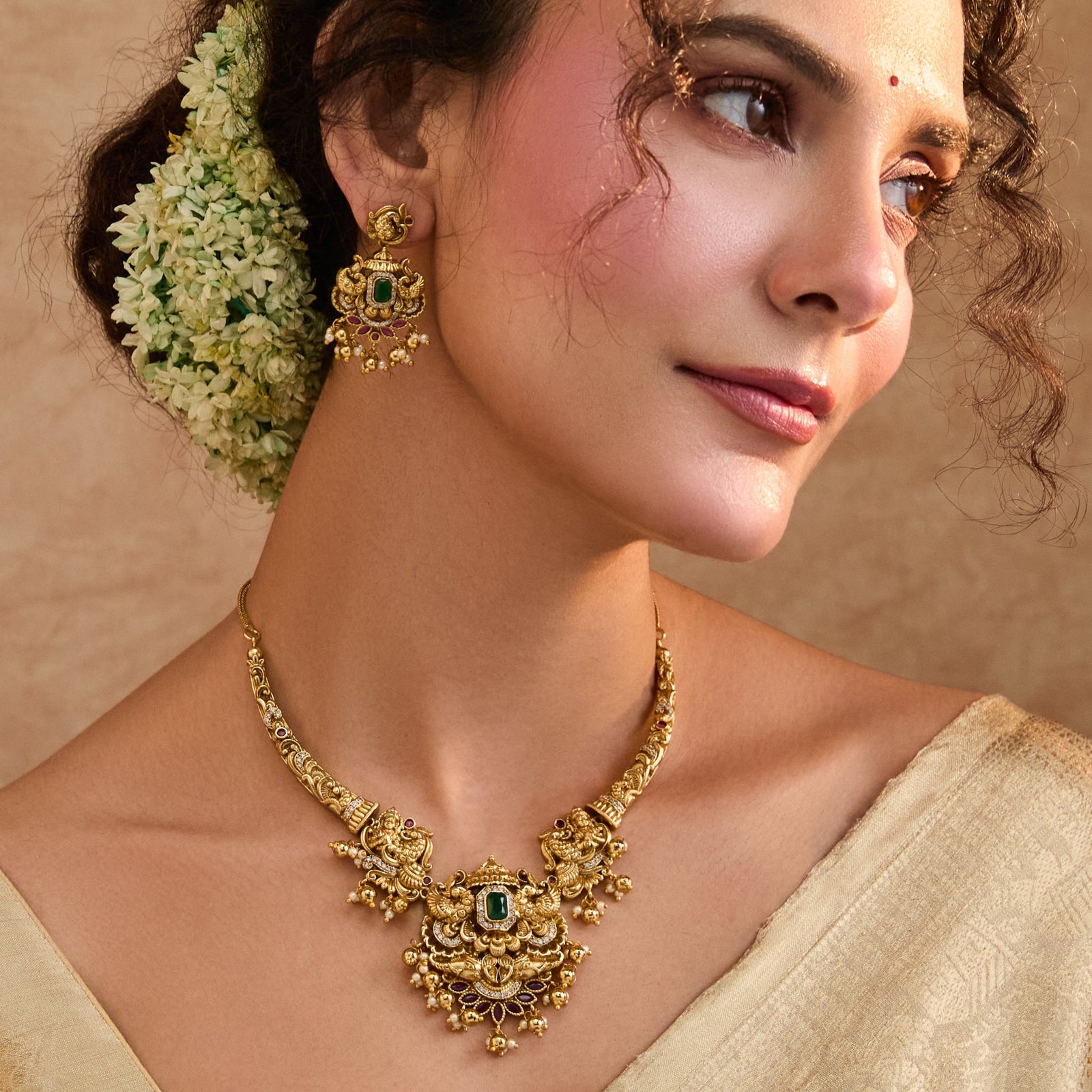 Sharvini Antique Necklace Set