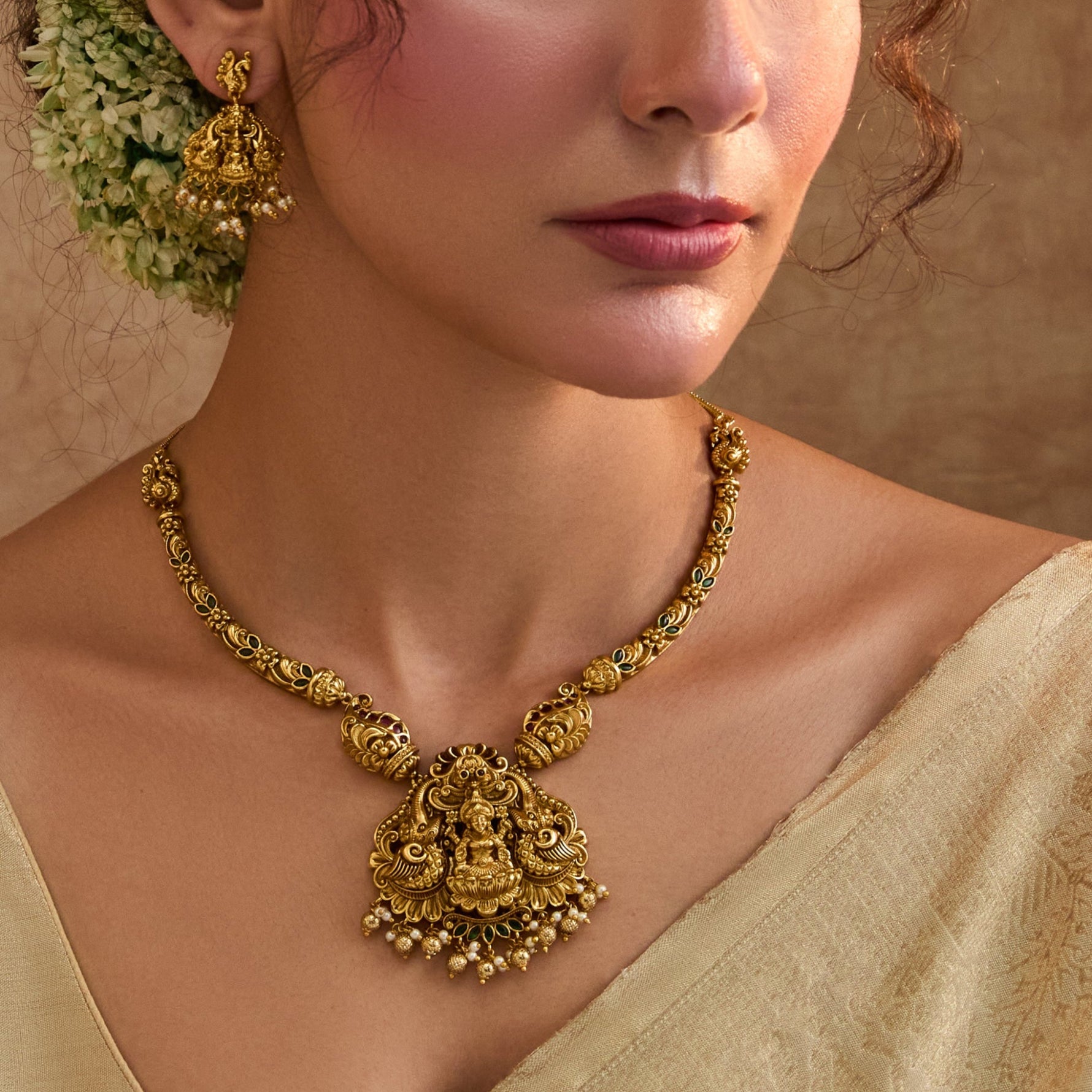 Mahika Laxmi Antique Necklace Set