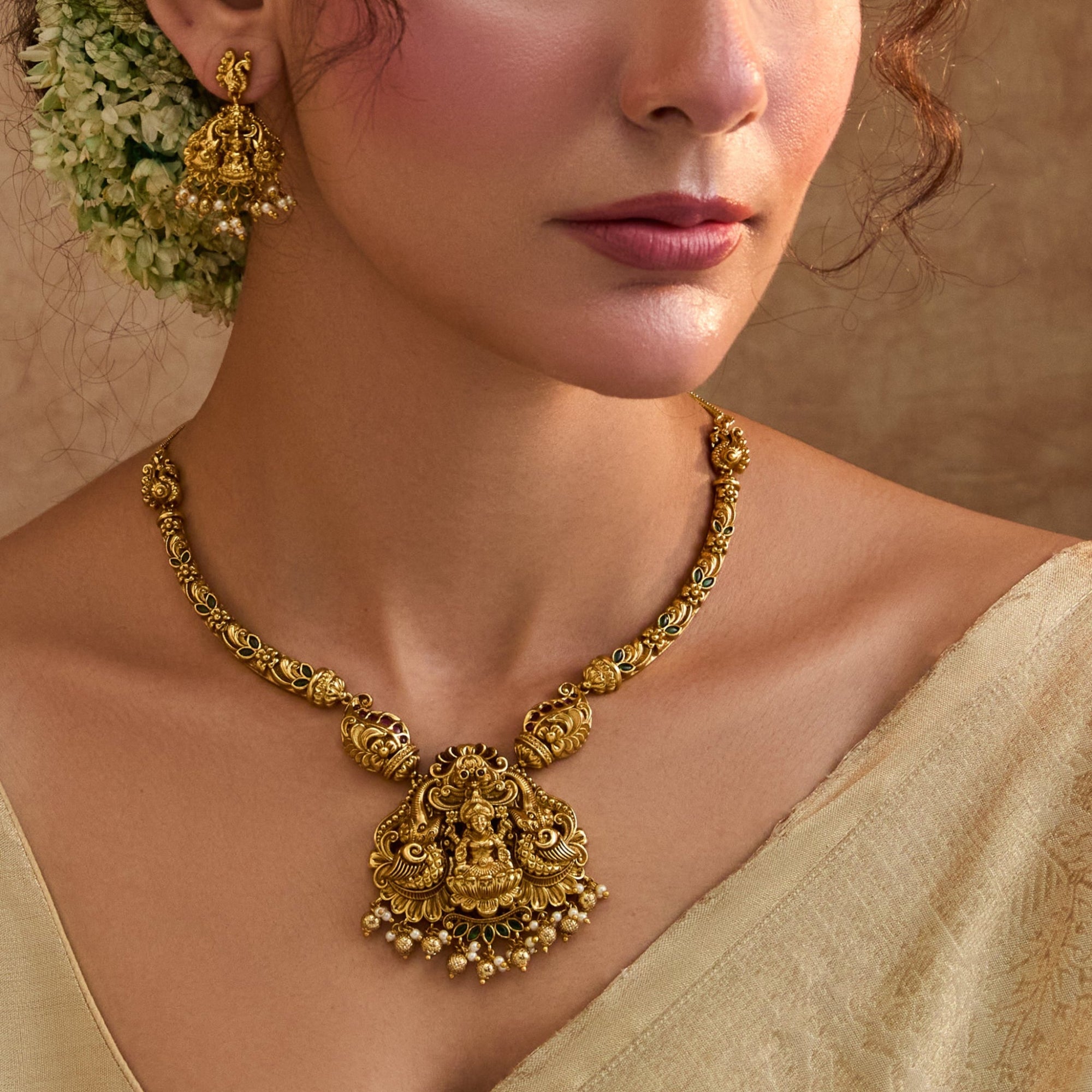 Mahika Laxmi Antique Necklace Set
