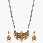 Oindrila Antique Black Beads Pendant Set