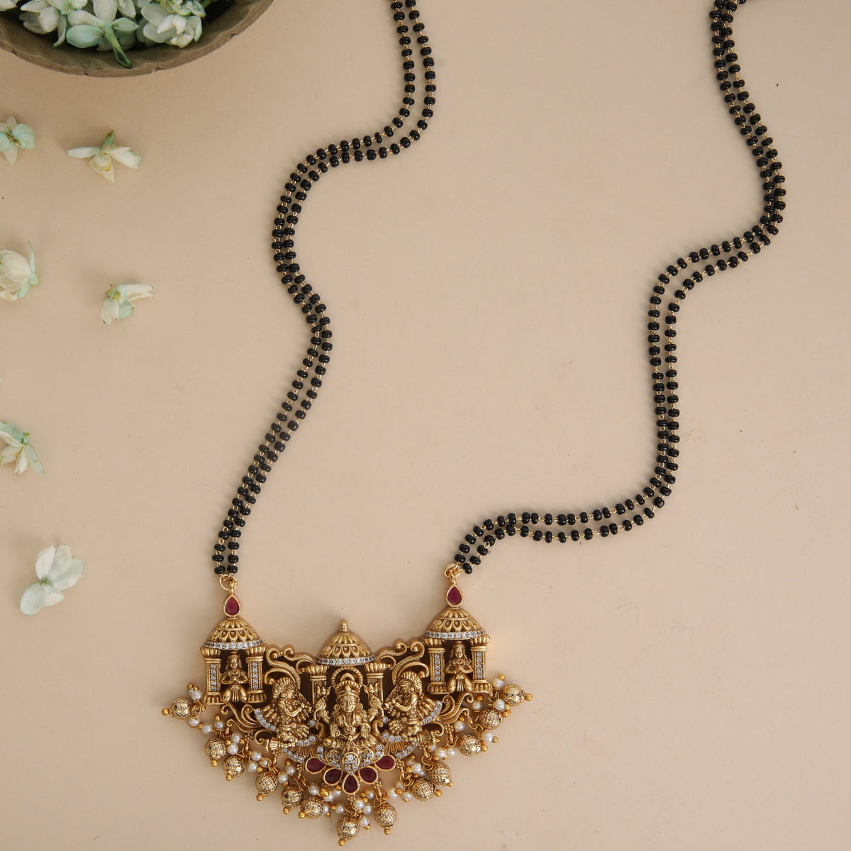 Ishani Antique Pendant Necklace