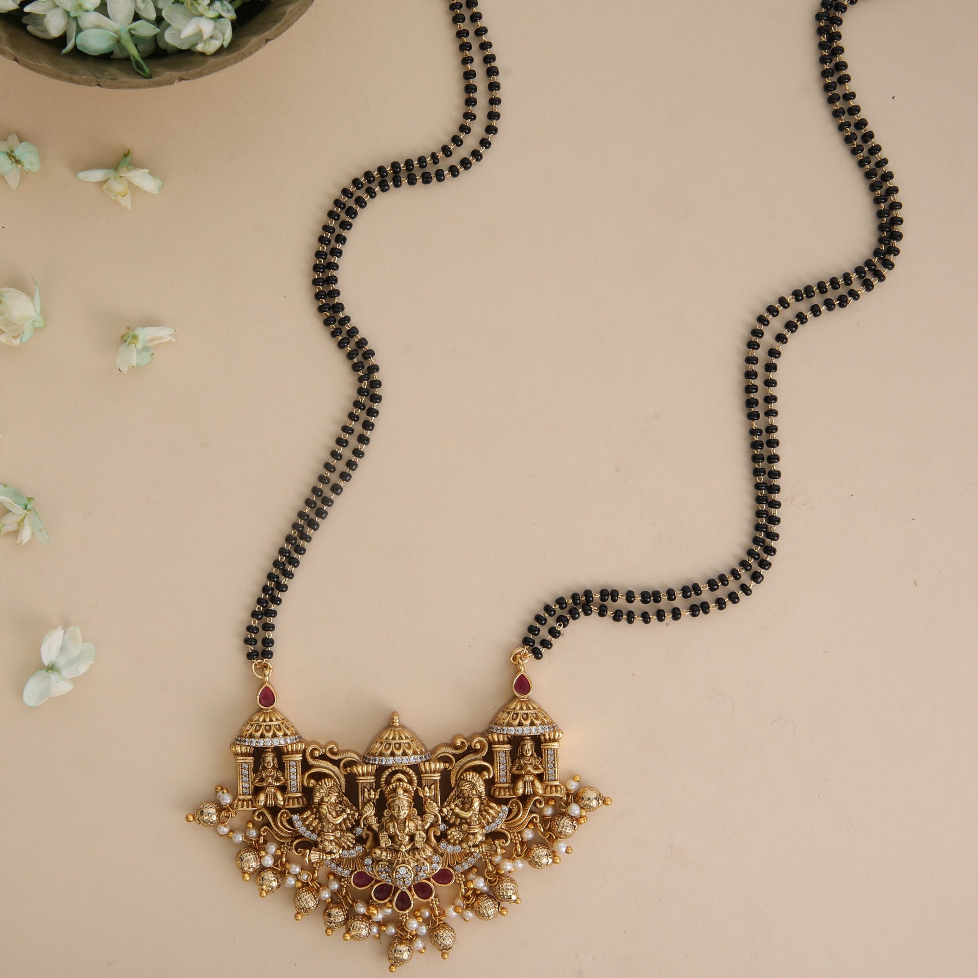 Ishani Antique Pendant Necklace