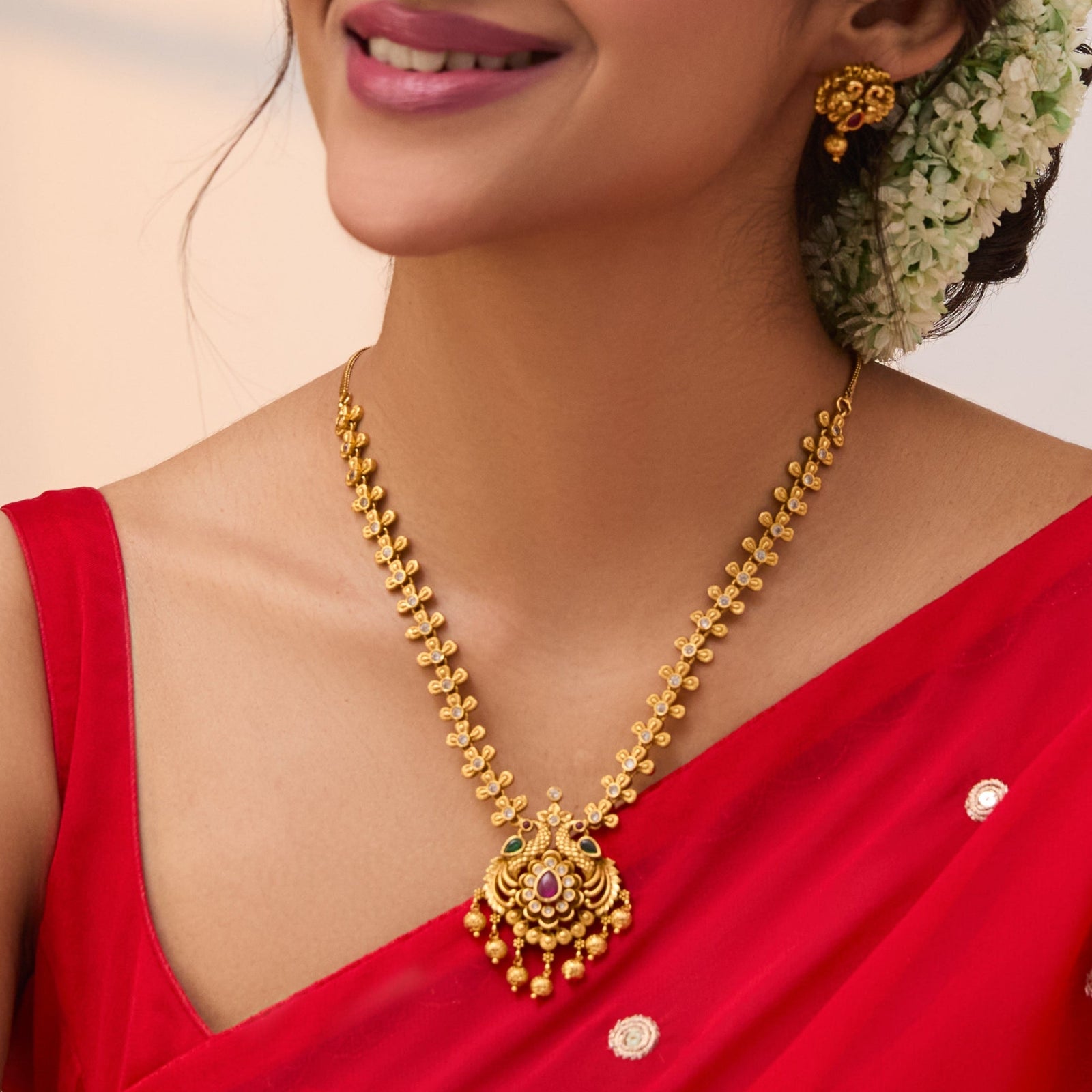 Aarvika Antique Necklace Set