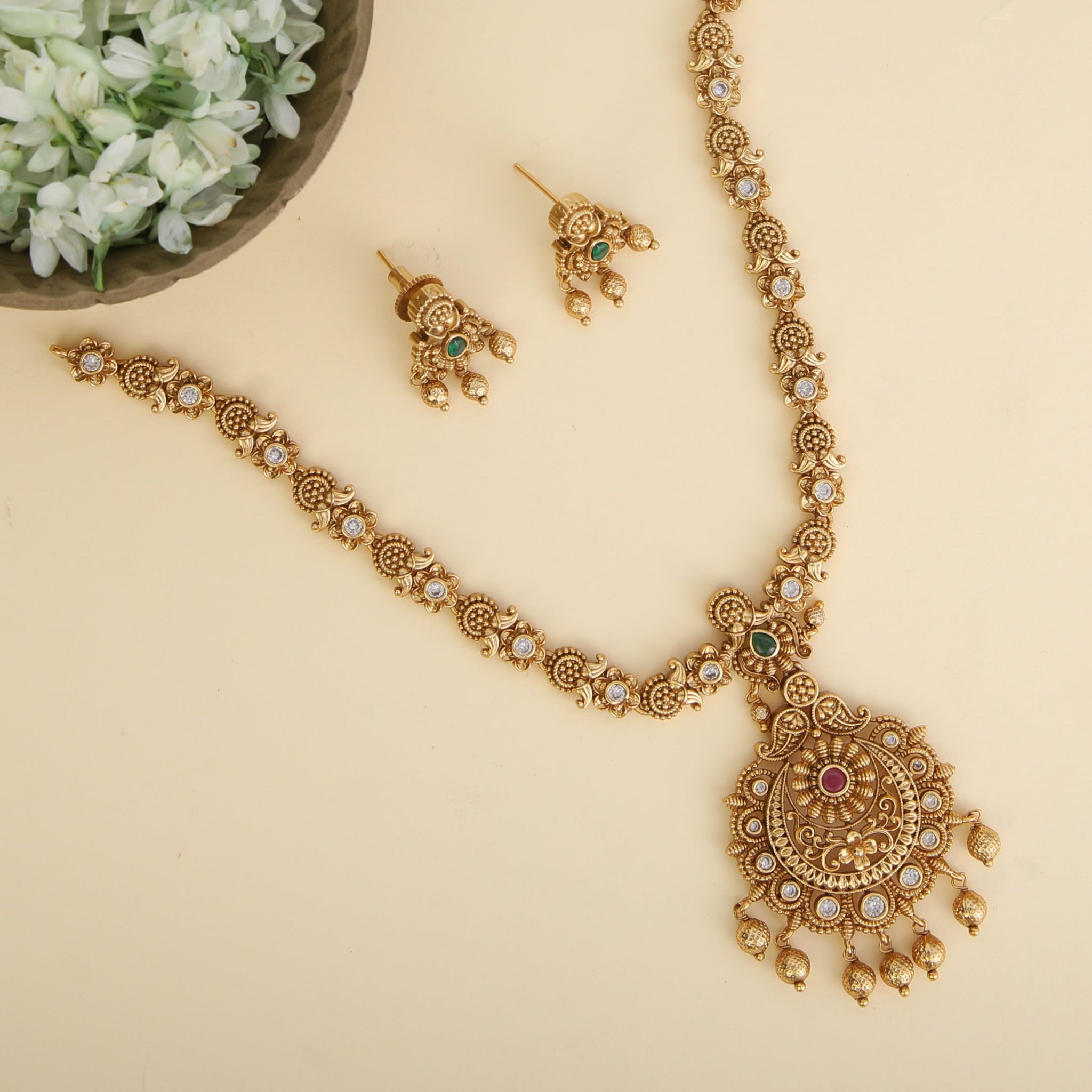Ishira Antique Necklace Set
