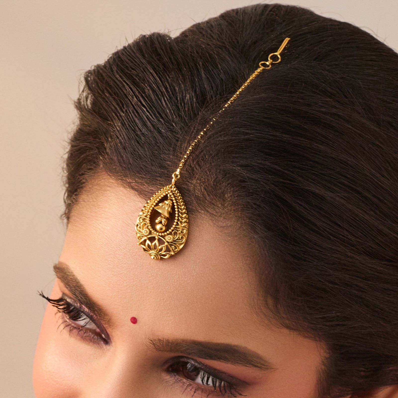 Shuvechha Antique Maang Tikka