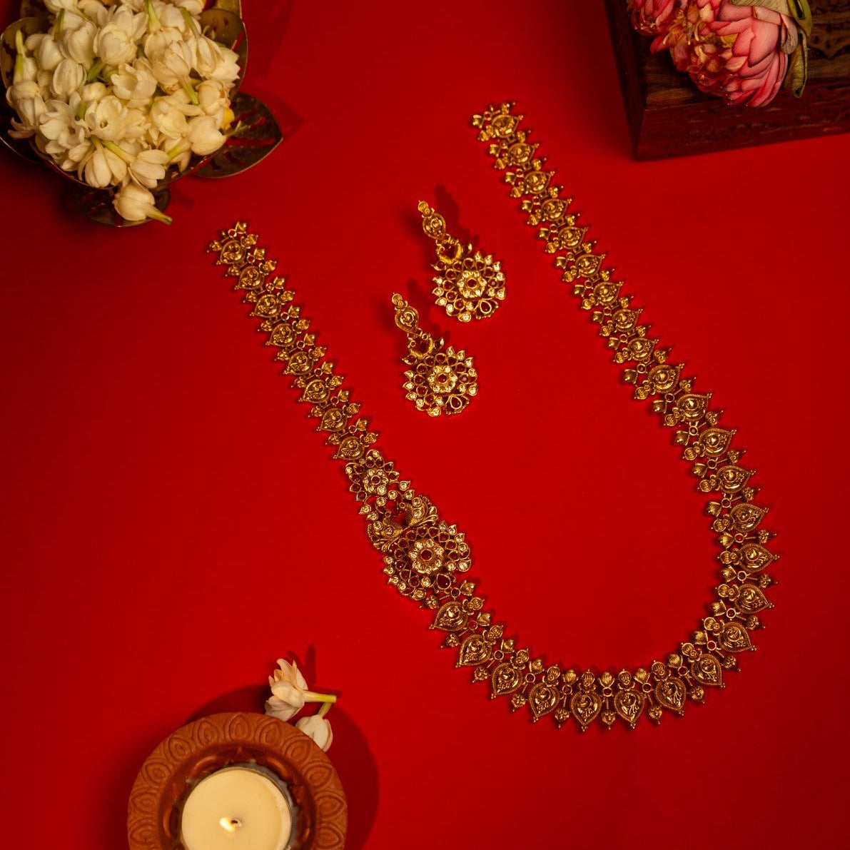 Yahvi Antique Long Necklace Set