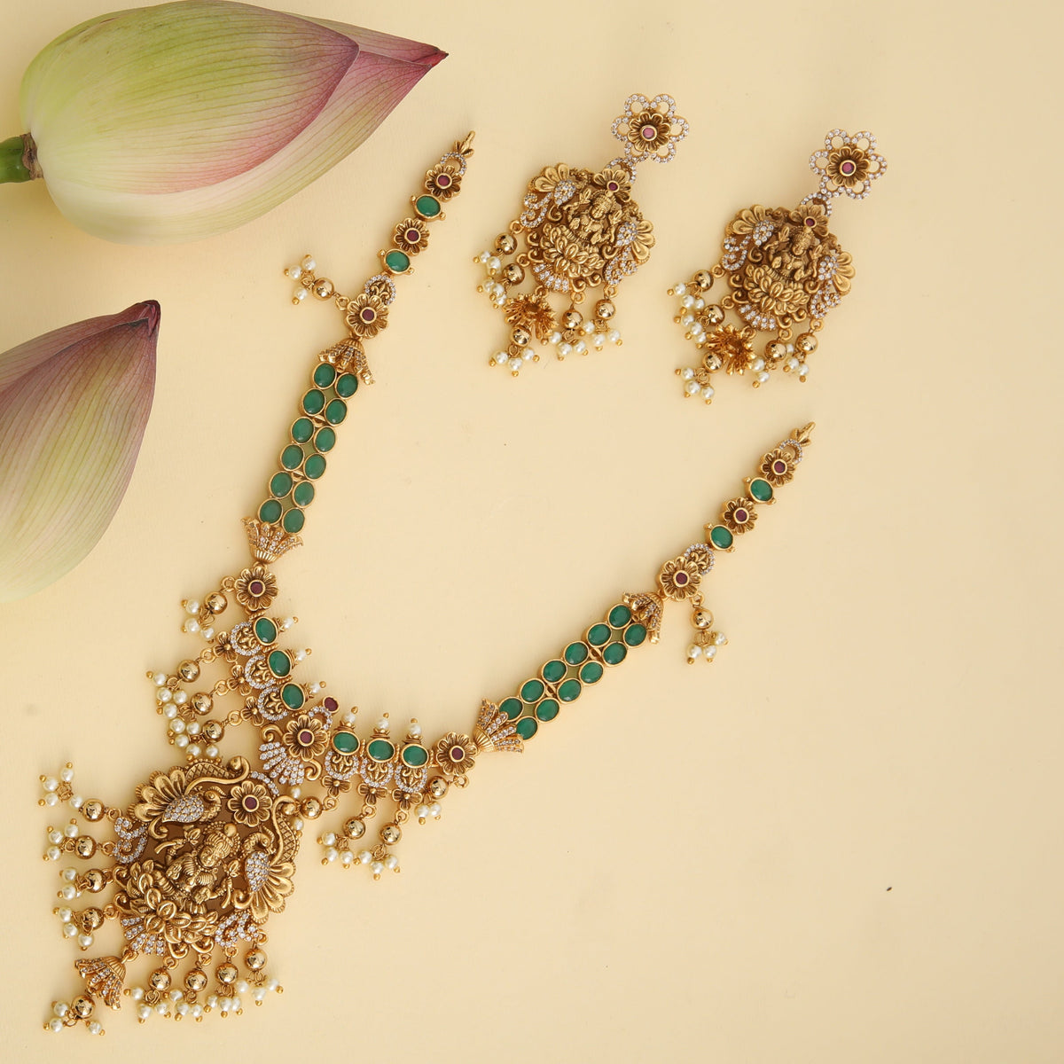 Ridhina Antique Necklace Set
