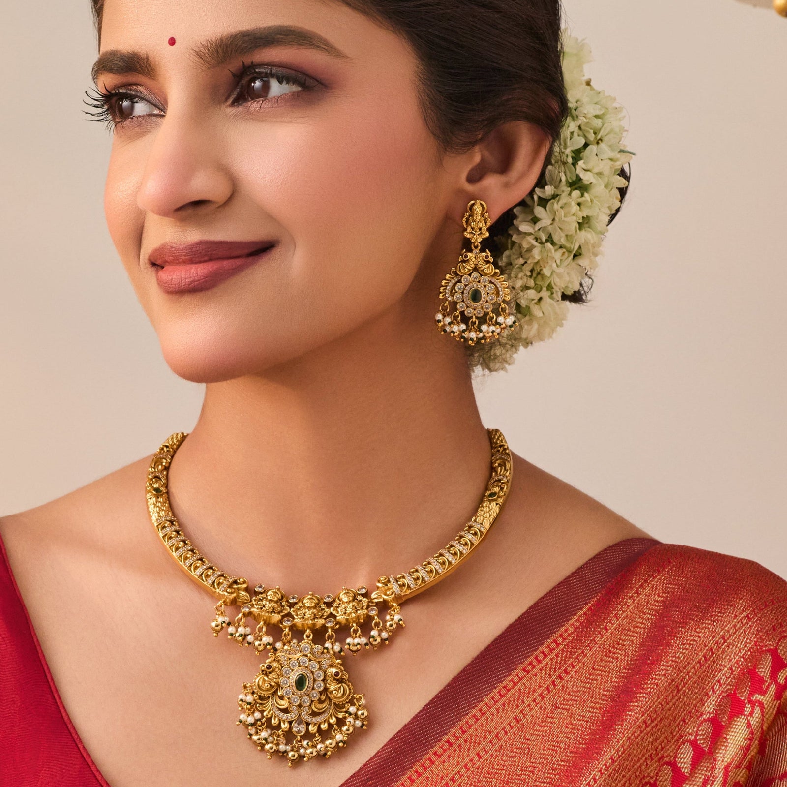 Vika Antique Necklace Set