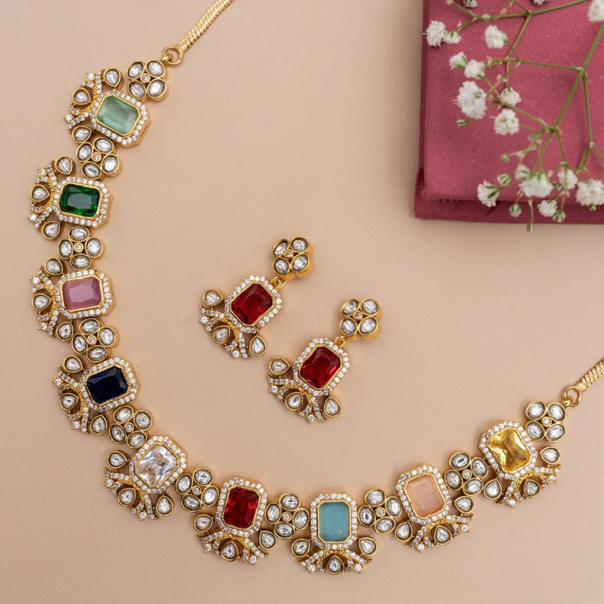 Vyapini Antique Navaratna Necklace Set