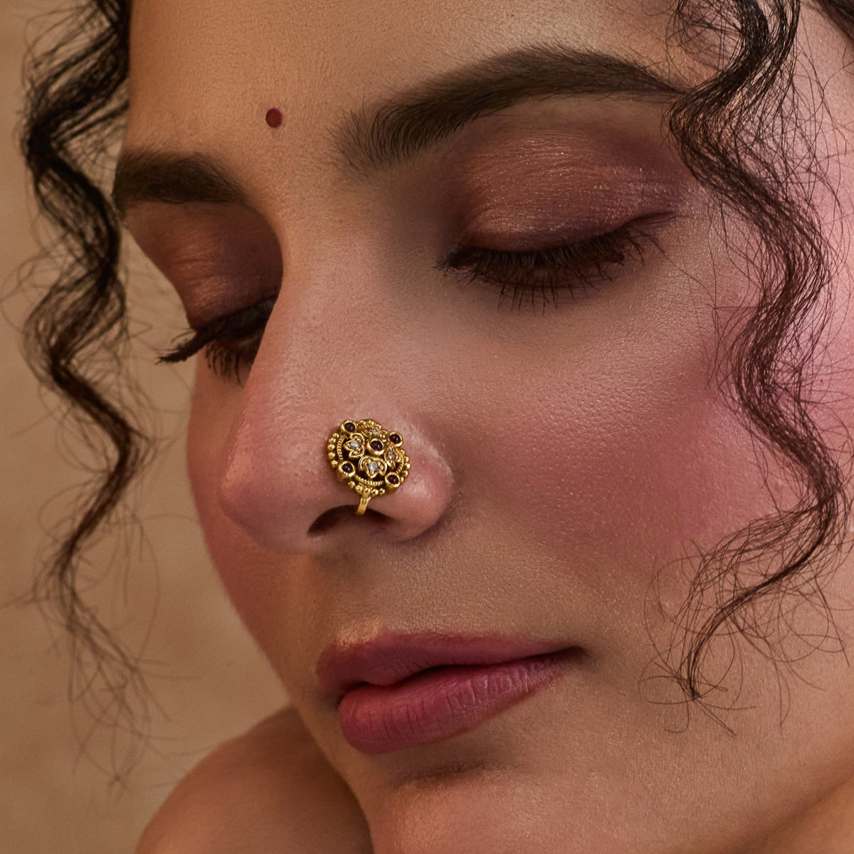 Iravati Antique Nose Pin