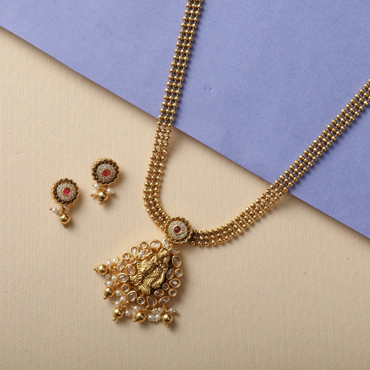 Vinita Antique Necklace Set