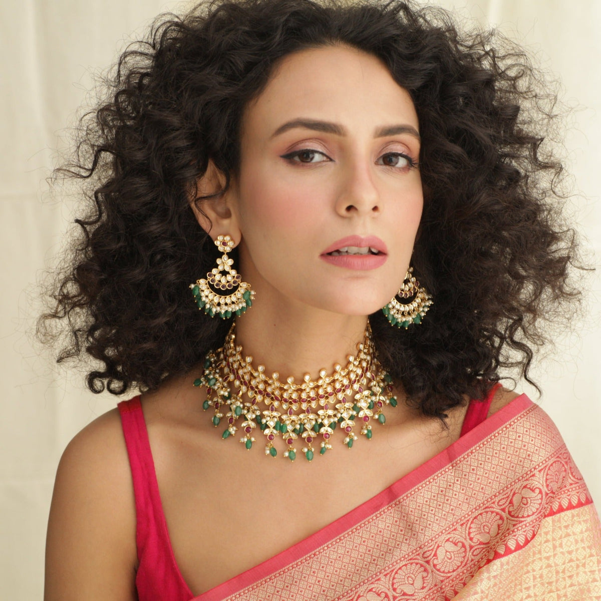 Gehna Kundan Choker