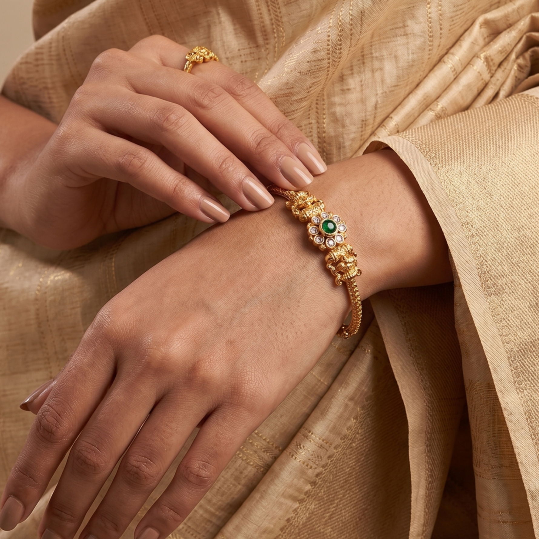 Aavira Antique Bracelet