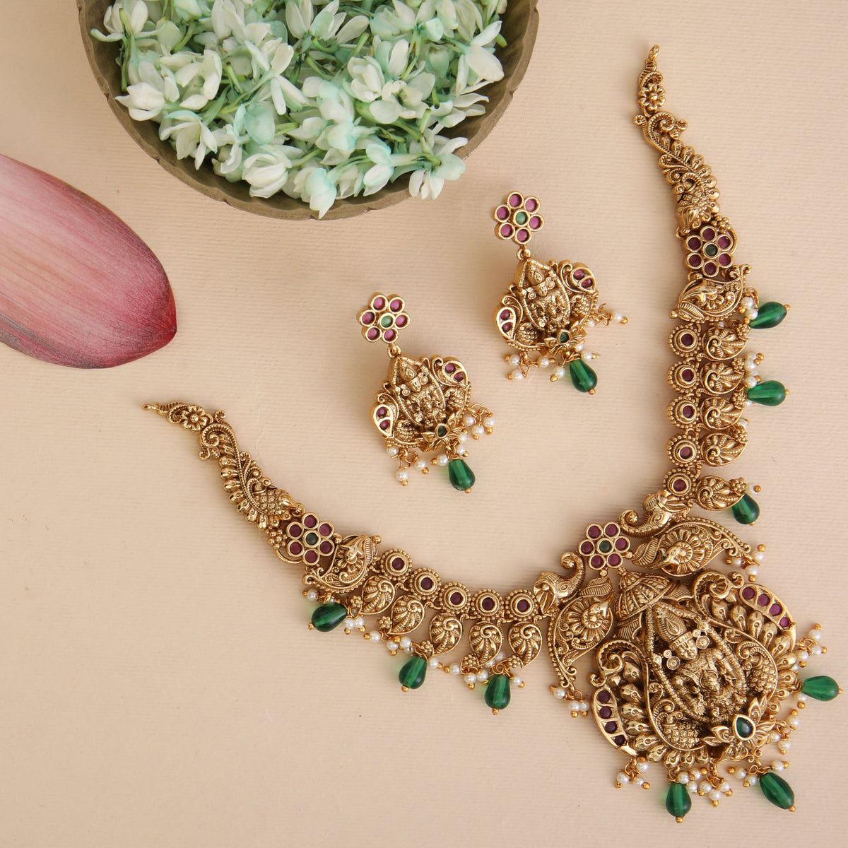 Samika Antique Necklace Set