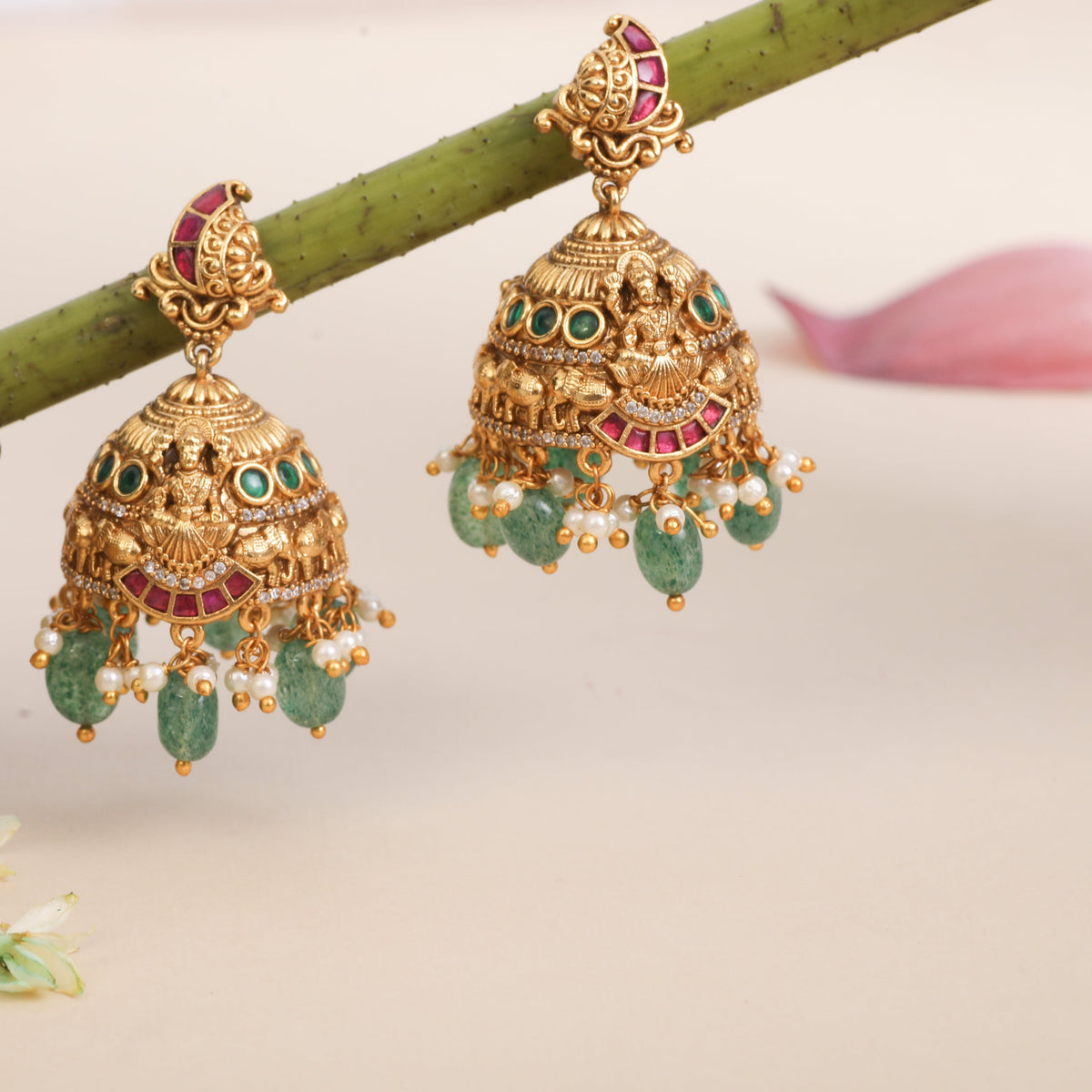 Nisha Antique Necklace Set