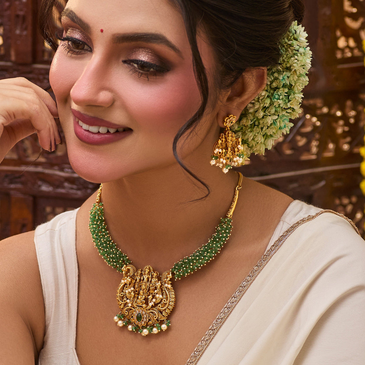 Shreeya Antique Necklace Set