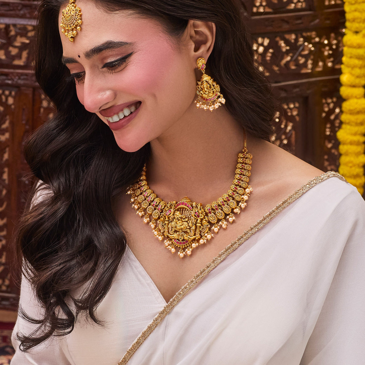 Avighna Antique Necklace Set