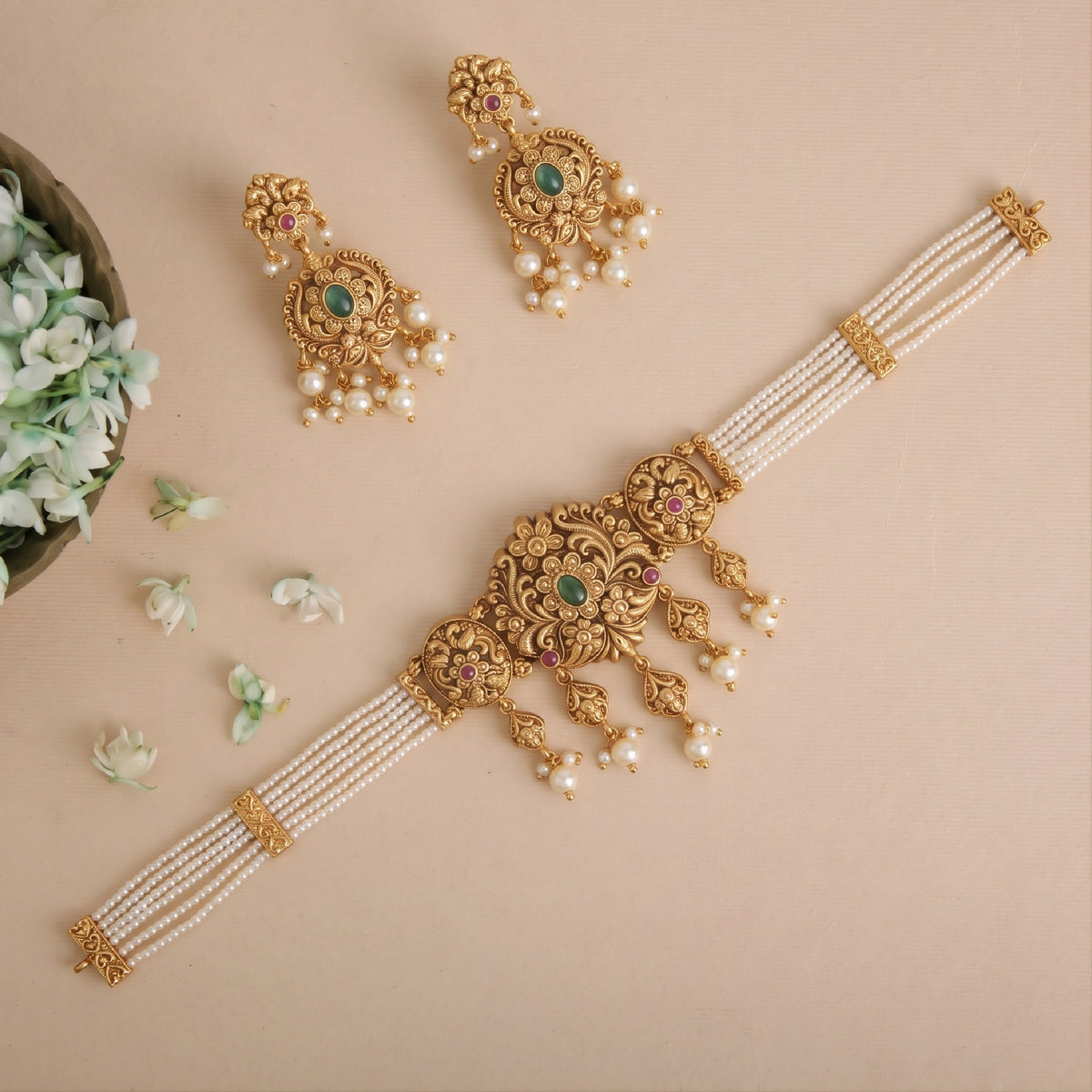 Avyra Antique Pearl Choker Set