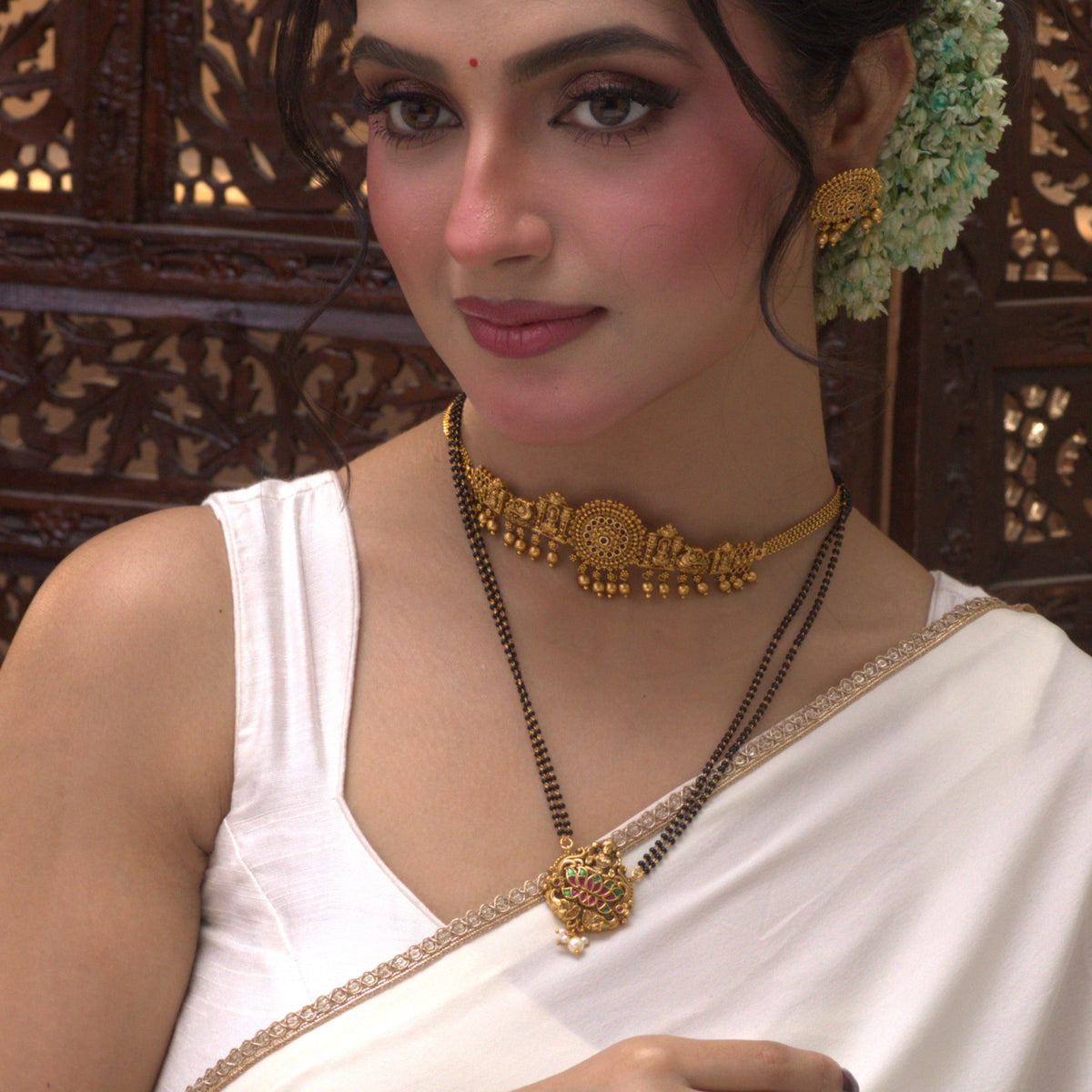 Aadhira Antique Black Beads Necklace Set