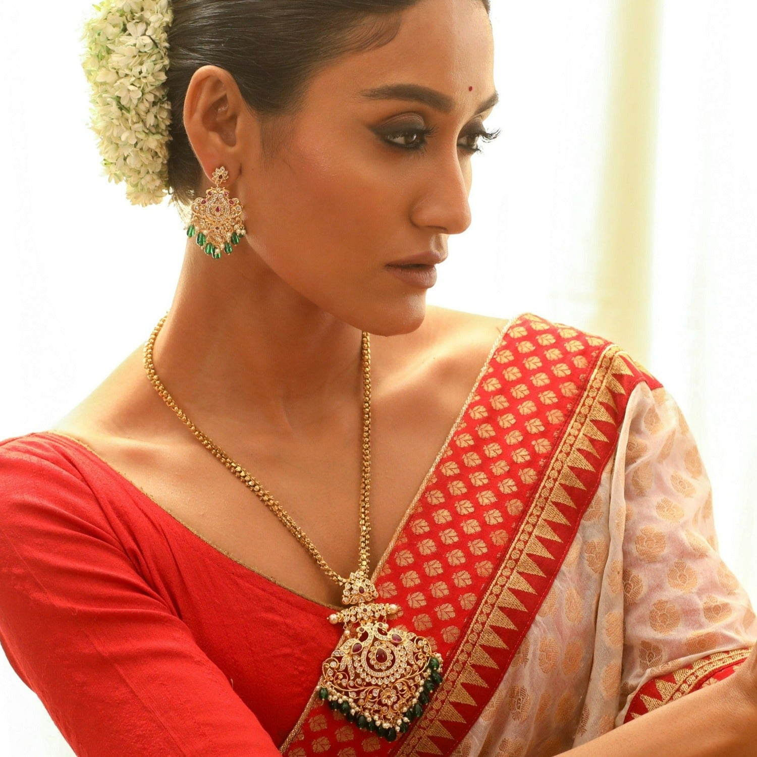 Kaustav Antique Pendant Set