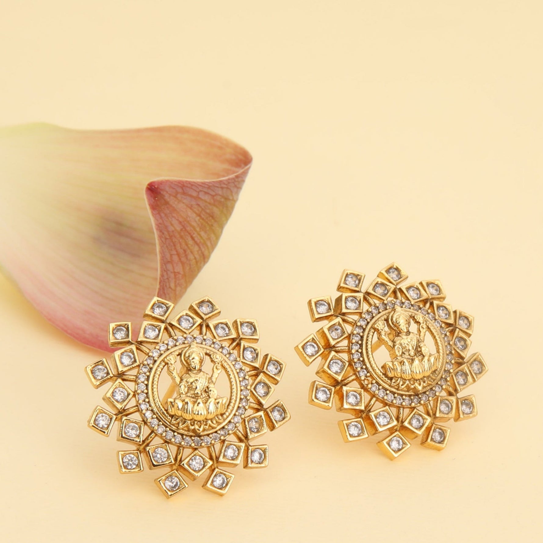 Swara Antique Stud Earrings