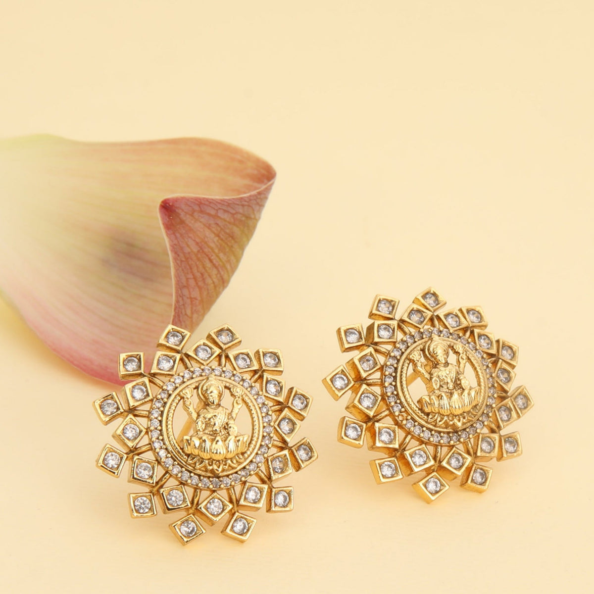 Swara Antique Stud Earrings