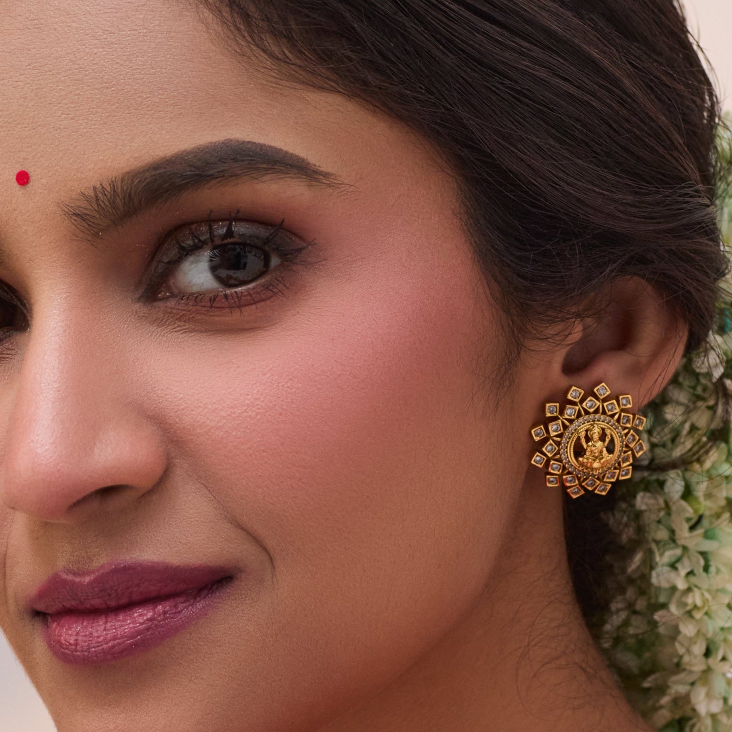 Swara Antique Stud Earrings