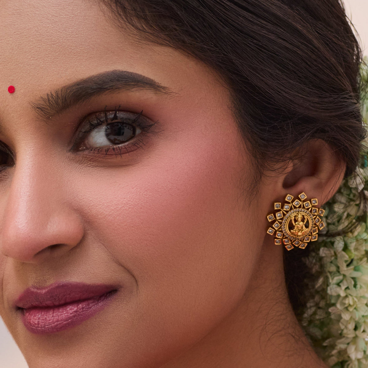 Swara Antique Stud Earrings