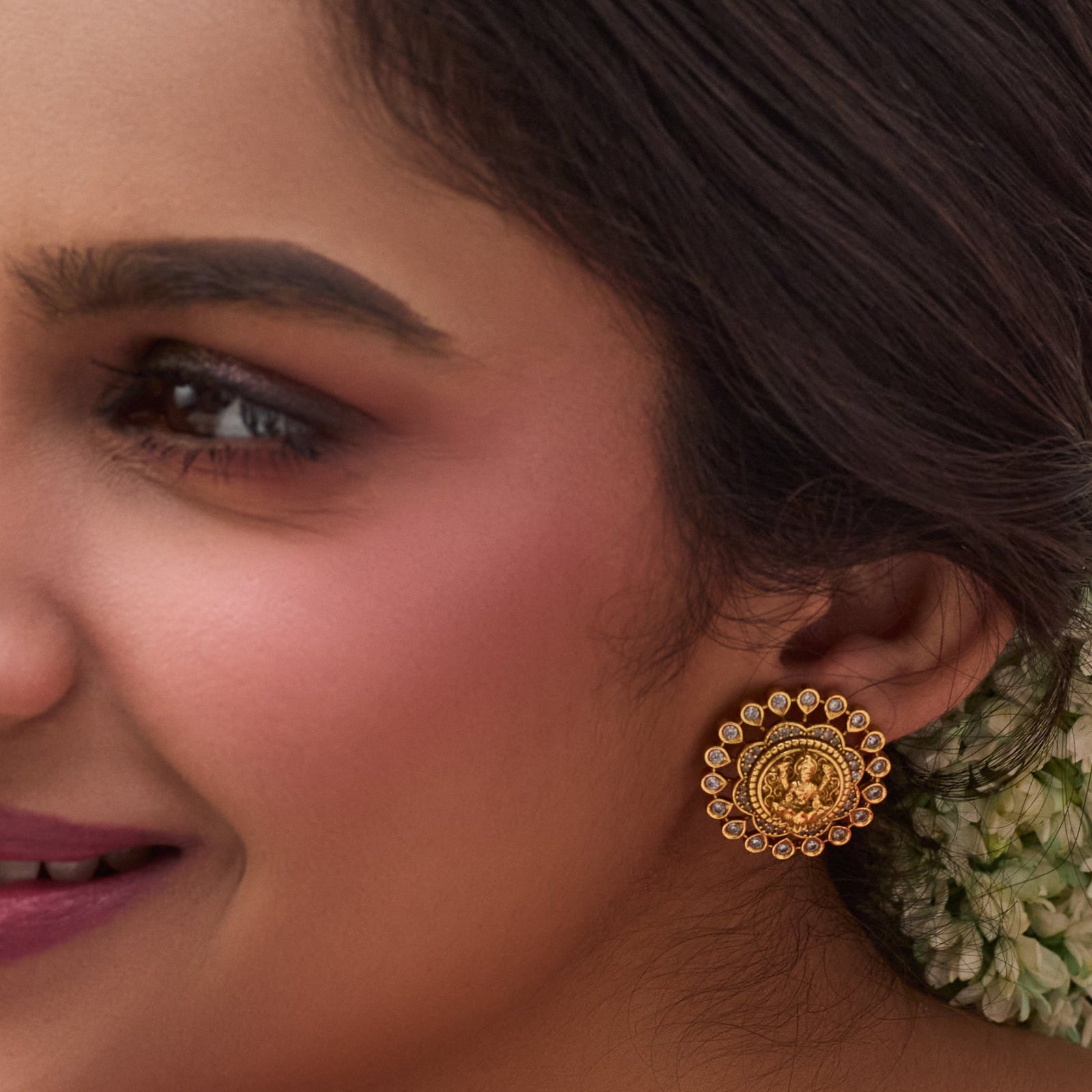 Sharini Antique Stud Earrings