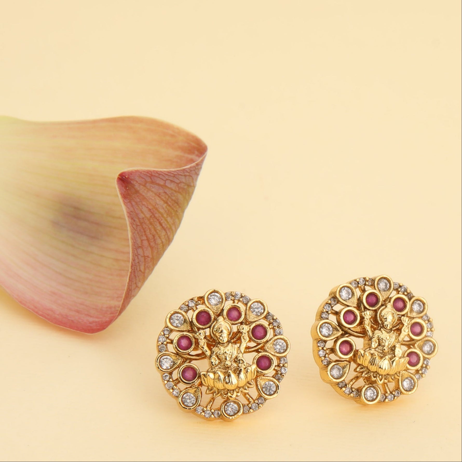 Pranavi Antique Kempu Stud Earrings