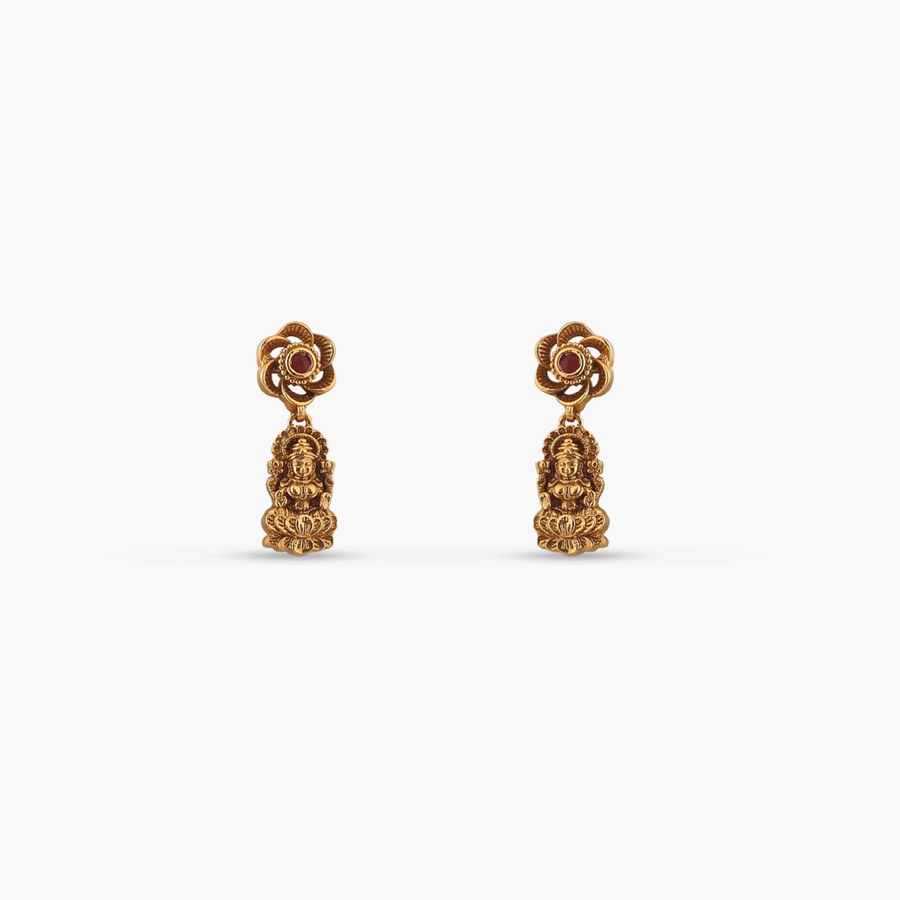 Aarshika Antique Pendant Set