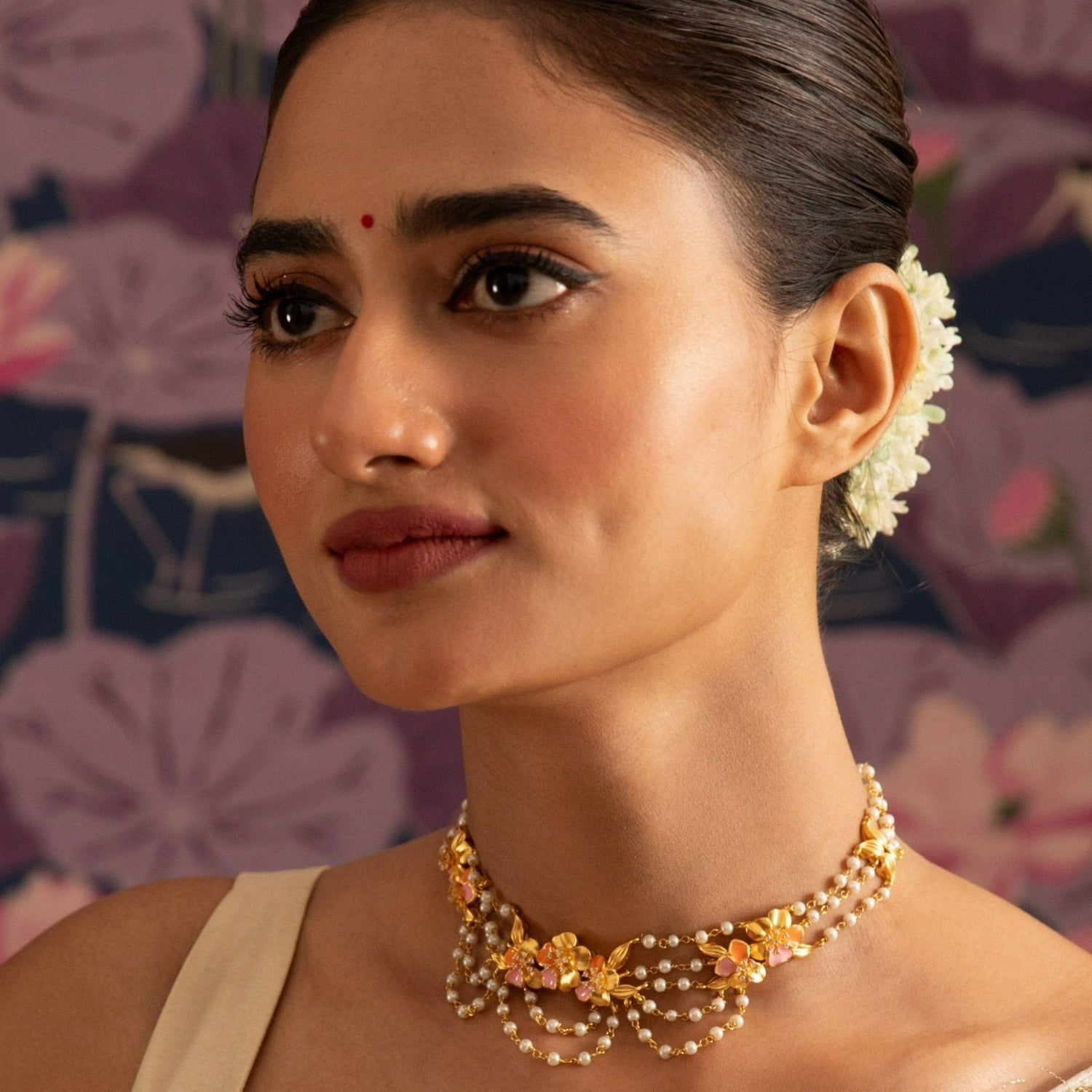 Multi layered statement necklace outlet
