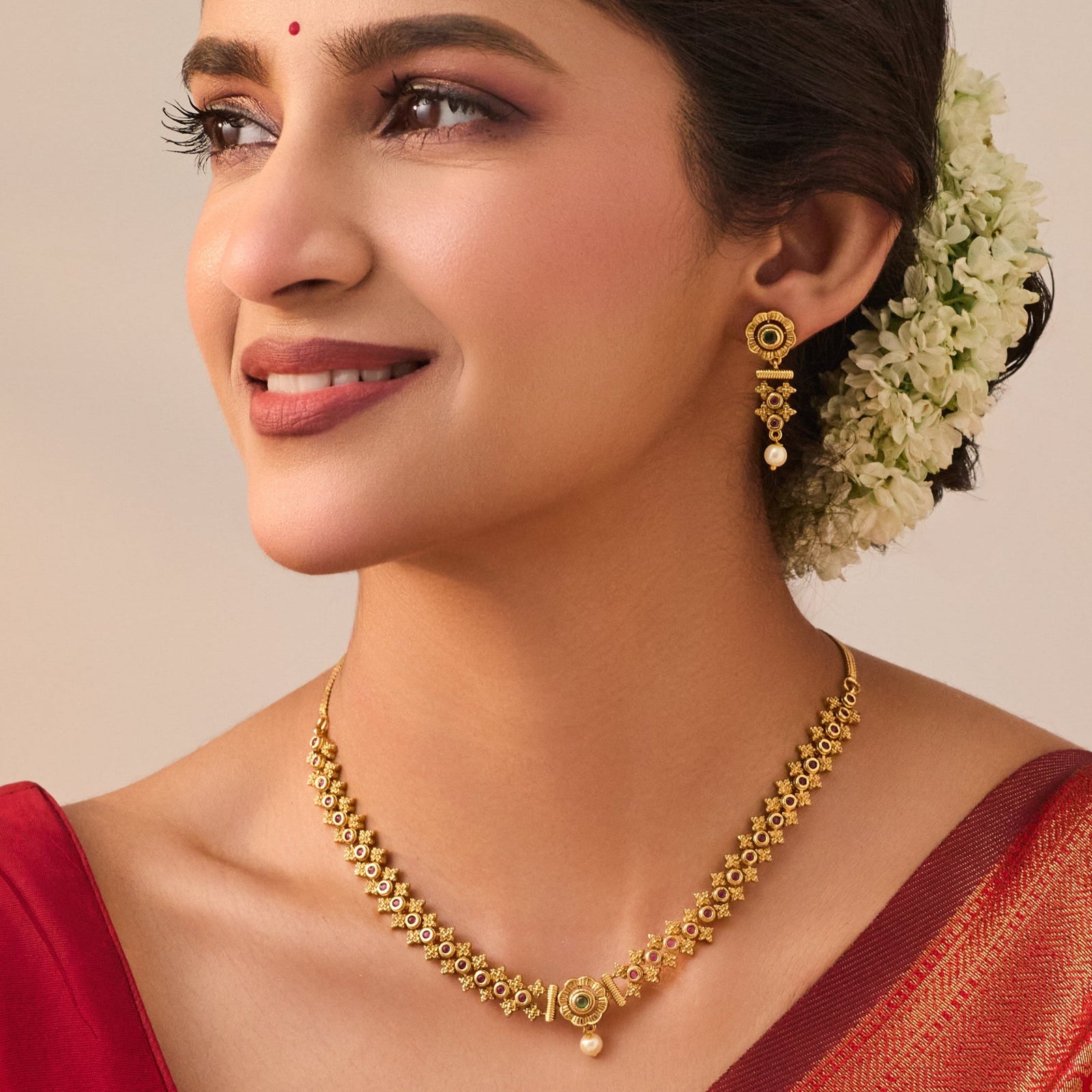 Shyla Kempu Red Green Antique Necklace Set