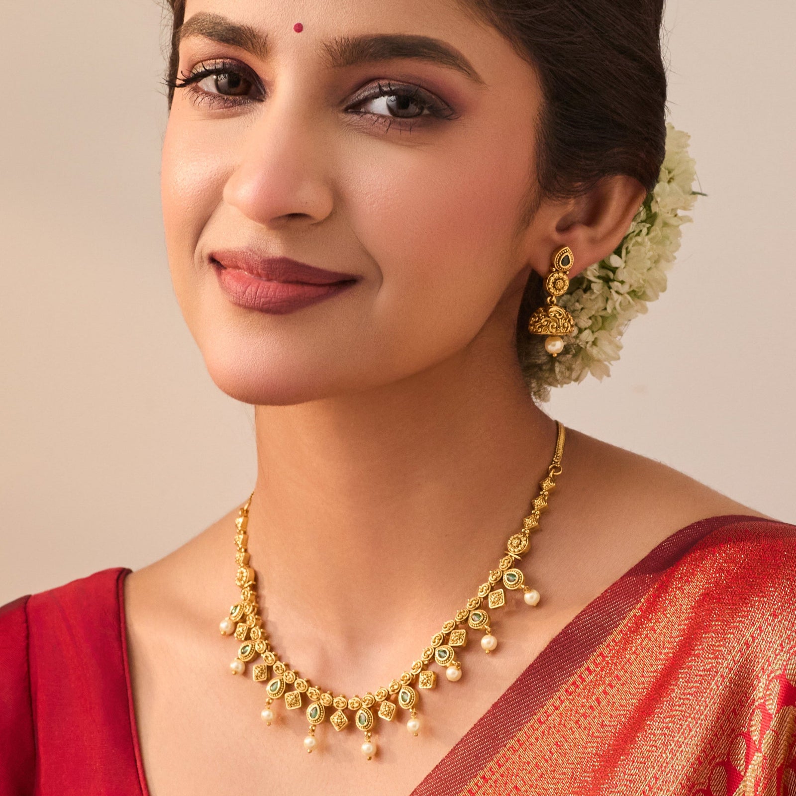Avika Green Kempu Antique Necklace Set