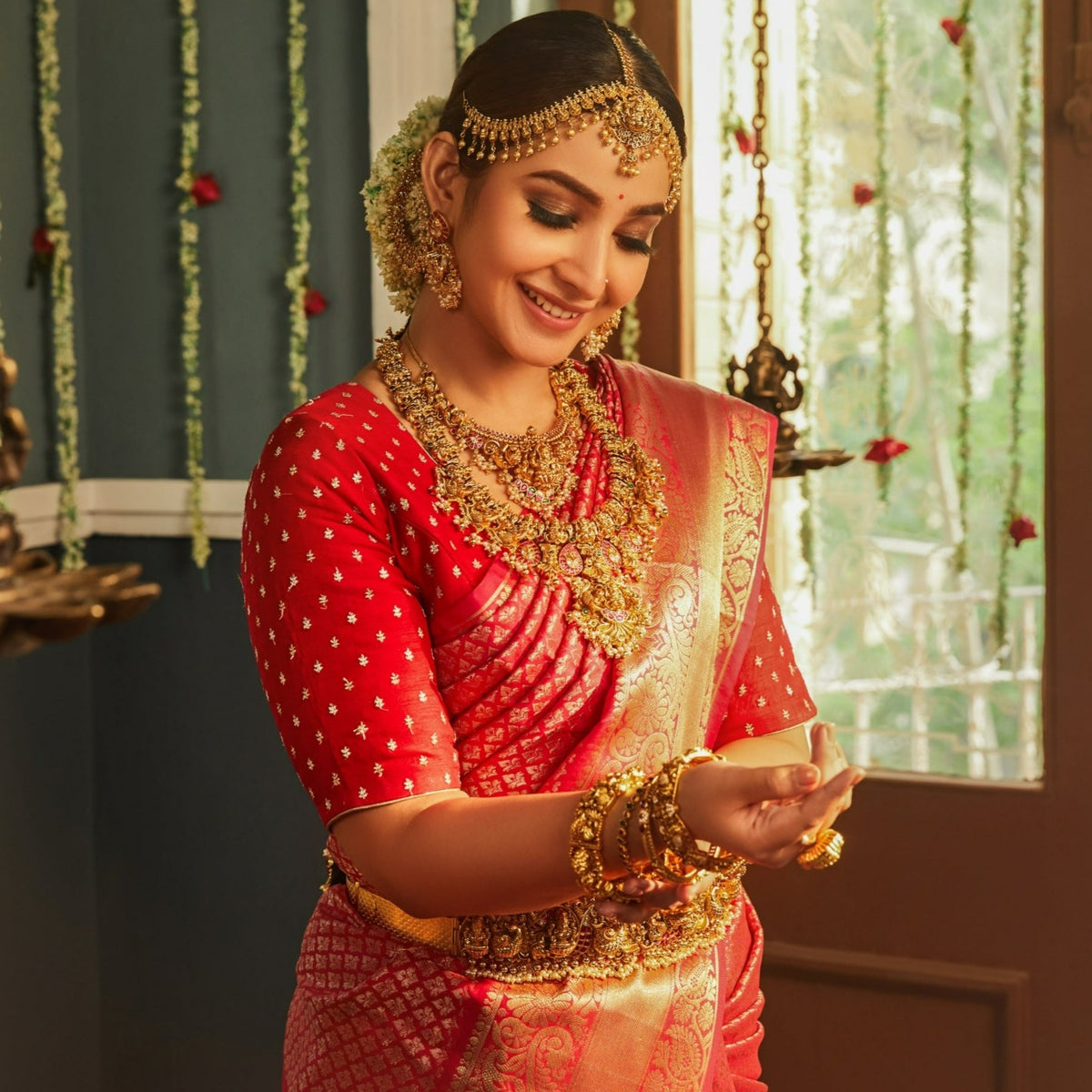 Gayatri Antique Temple Bridal Set