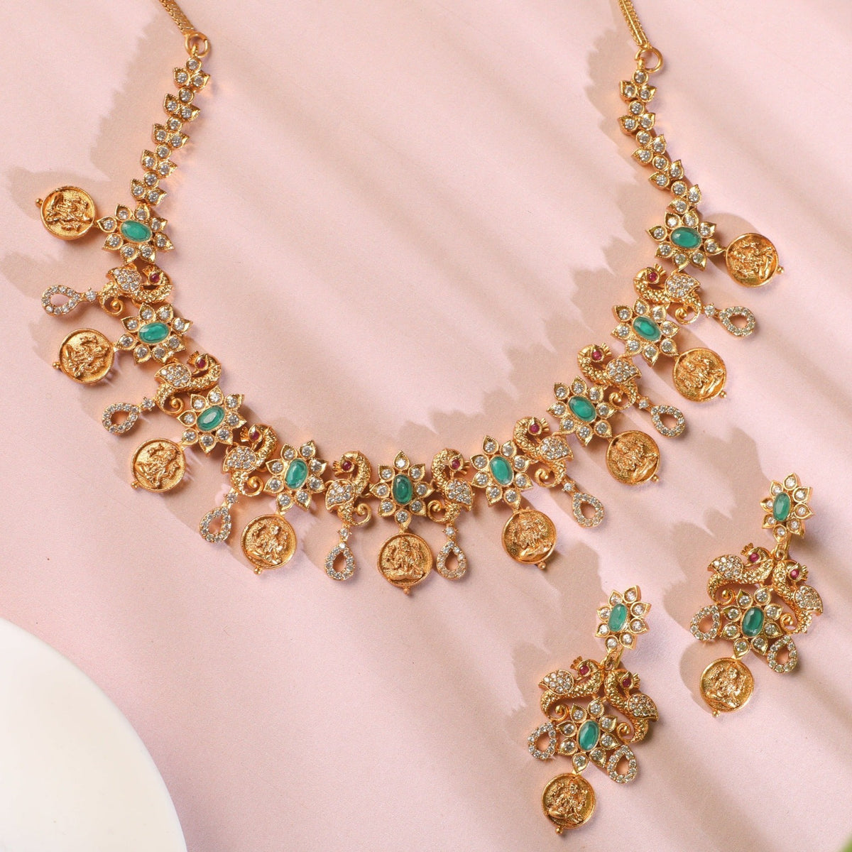 Mishika Antique Necklace Set