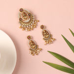 Kaveri Antique Pendant Set